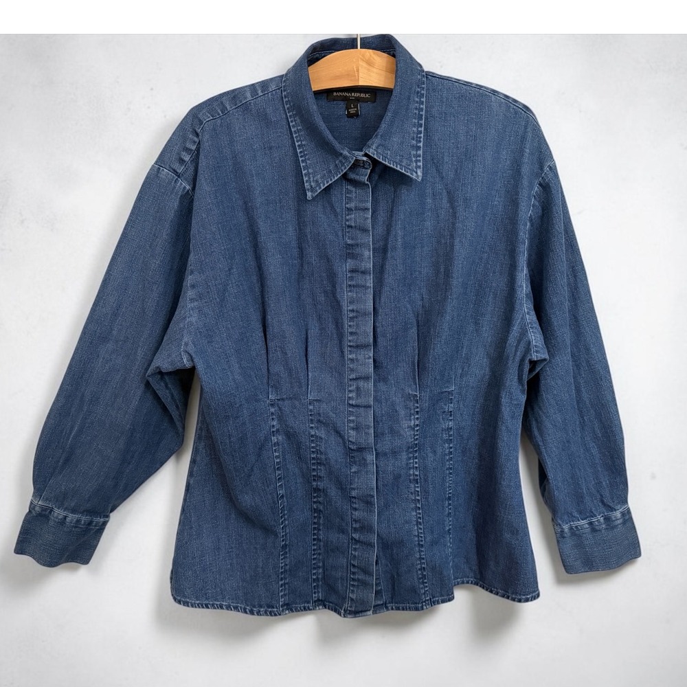 Banana Republic Blue Fitted Denim Shirt Top Button Up Hidden Placket Size Large